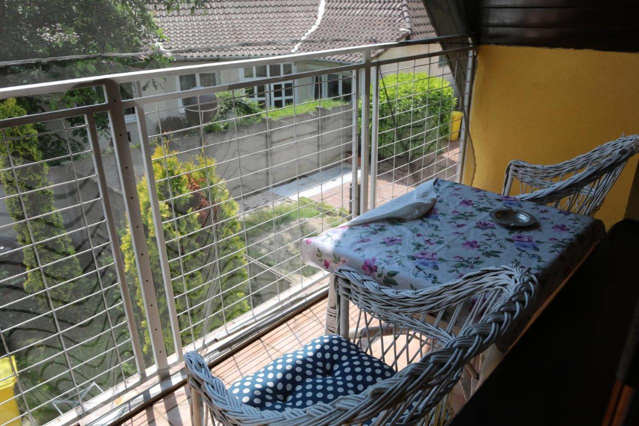 Orosz Apartmanhaz ギュラ エクステリア 写真